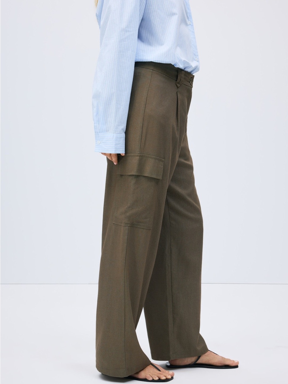 Ellen Tracy Olive Green Wide-Leg Cargo Pants
